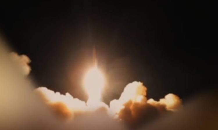 Iran Kerahkan Rudal 'Super-Berat Multi-Hulu' Selama Gelombang Serangan ke-66